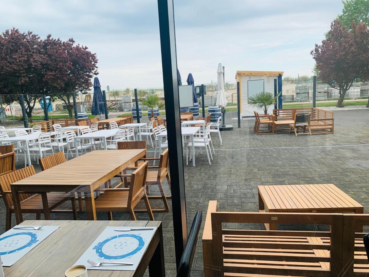 Marine Hotel Apartament Prywatny Studio Widok Na Morze Basen Sauna Jacuzzi 5 Pietro Kolberg Exterior foto
